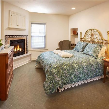 Washington House Inn Cedarburg Экстерьер фото