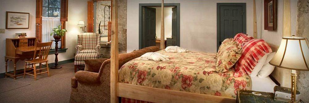Washington House Inn Cedarburg Экстерьер фото