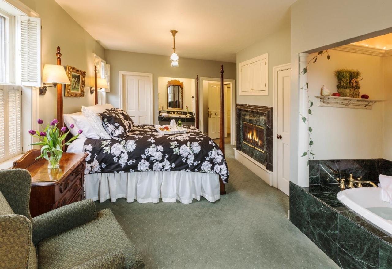 Washington House Inn Cedarburg Экстерьер фото